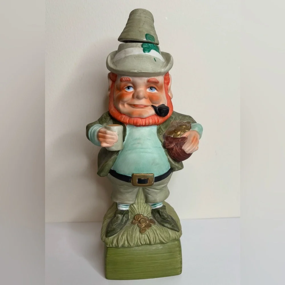 VINTAGE LEPRECHAUN (MR. LUCKY) DECANTER MUSIC BOX HOFFMAN DISTILLING CO.☘️